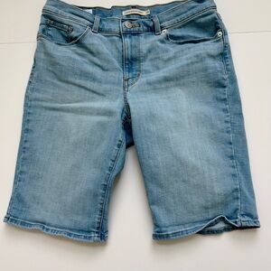 Women's Levi’s Denim Shorts